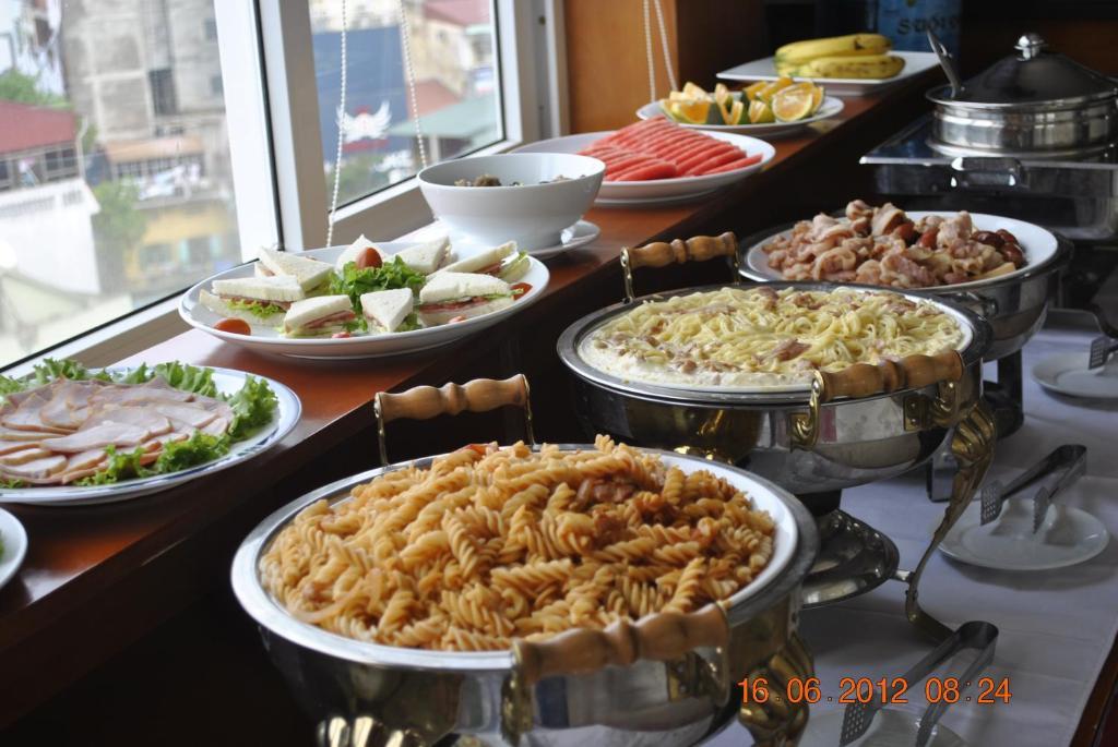 Aranya Hotel Hai Phong Bagian luar foto